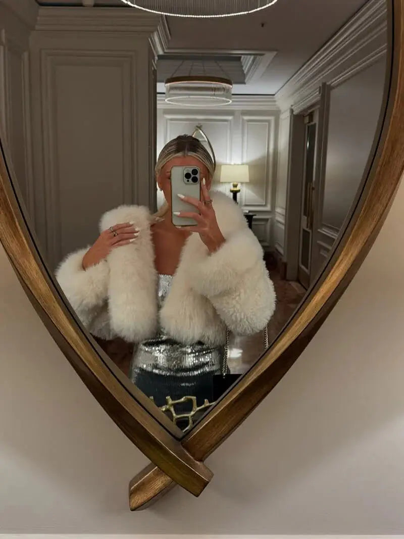 LUNARA | Oversized Hooded Faux Fur Coat for Winter Styling