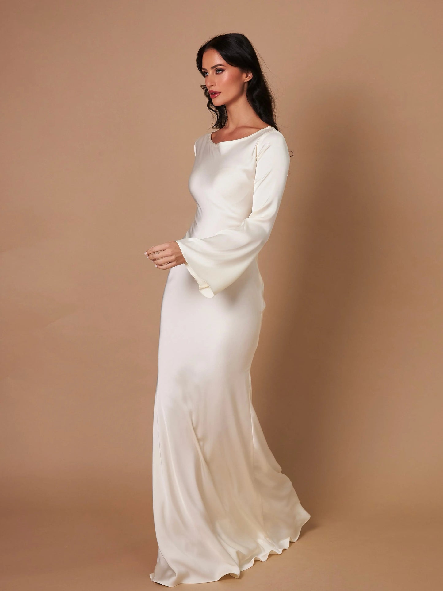 Pharia | Women’s Long-Sleeve Maxi Dress – Timeless Elegance for Every Occasion