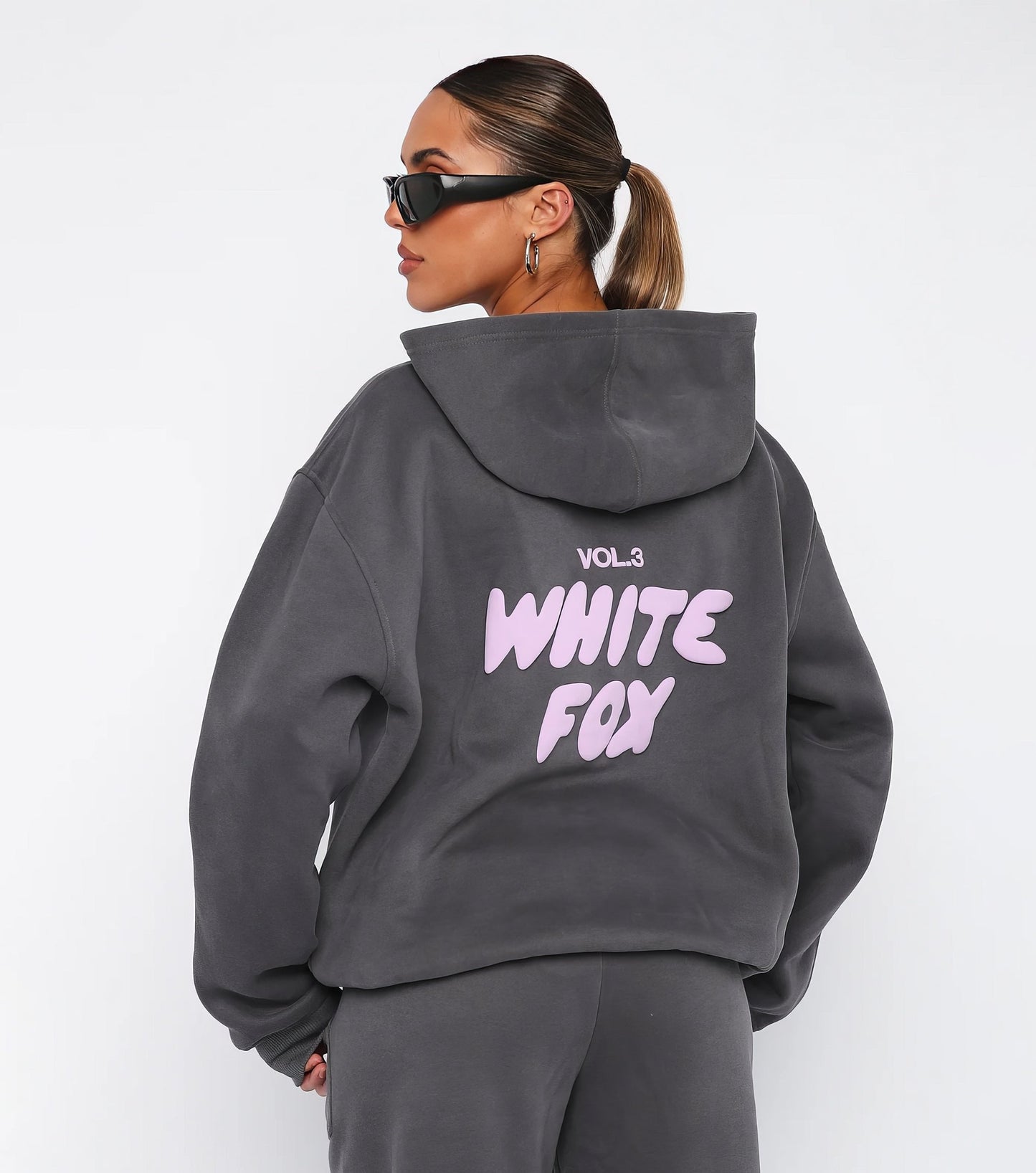 WhiteFox Set – Women’s Two-Piece Hoodie & Pants Tracksuit